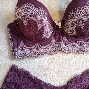 NWOT Victoria's Secret VS Lingerie Set